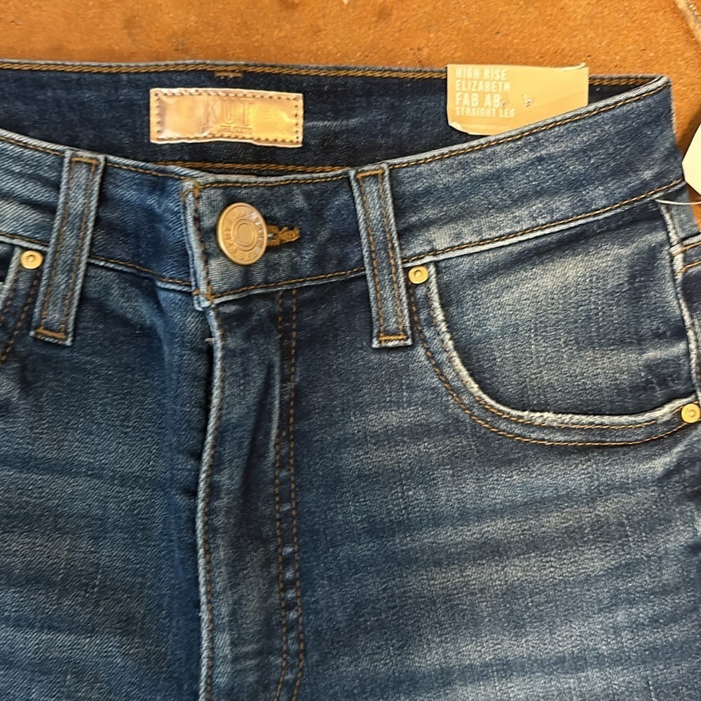 NWT Kut From the Kloth Jean size 00. Waist flat 13”. Rise 11”. Inseam 27”. - Picture 2 of 5